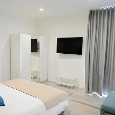 Crazi Suites-3